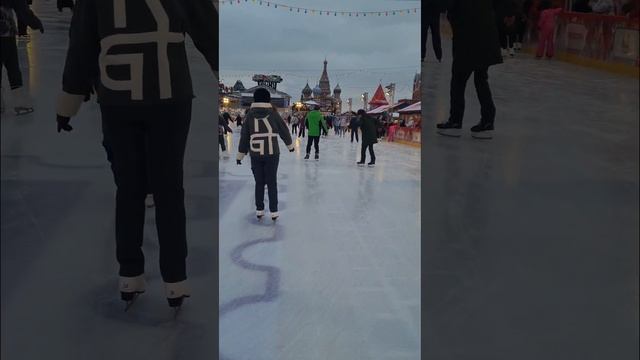 На 01.12.2023г. каток на Красной площади 🥰⛸ смотреть онлайн