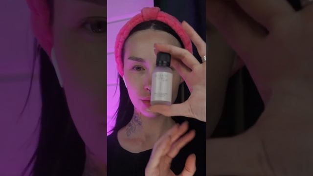 А ты правильно подготавливаешь кожу к макияжу? Пэды от Shik, сыворотка Goddes Noir, тонер 3ina 🫶🏽 смотреть онлайн