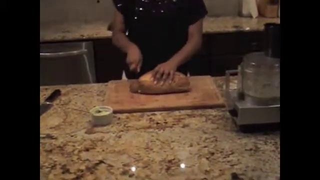 Caprese Sandwiches смотреть онлайн
