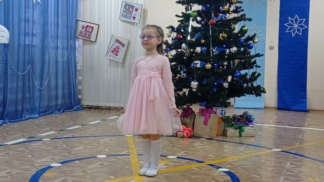 Стихотворение "Новогодние деньки" смотреть онлайн