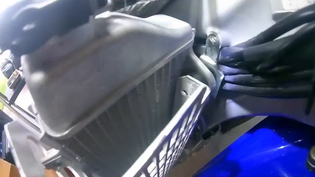 Flatland Racing Radiator Guard INSTALL WR250R WRR смотреть онлайн