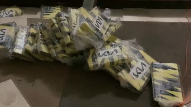 В России накрыли членов колумбийского картеля «Кали» с 570 кг кокаина!⚡️ смотреть онлайн
