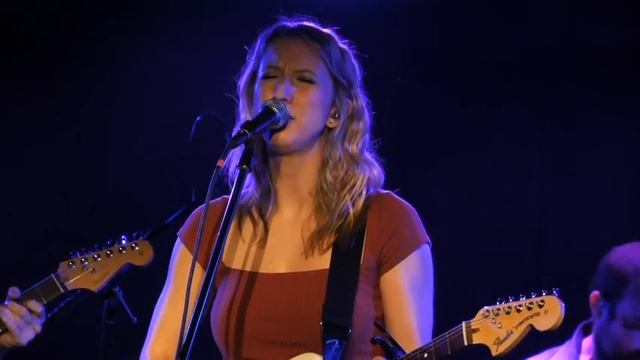 Jenny Kern - Now We Know (Live at Mercury Lounge 2022) смотреть онлайн