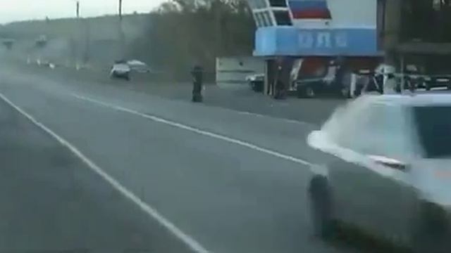 Водители перестали бояться ГАИшников! Просто ржач! смотреть онлайн