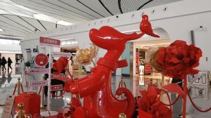 Аэропорт Дасин в Пекине. Самый большой аэропорт в мире. Транзитная зона. Апрель 2024 год.