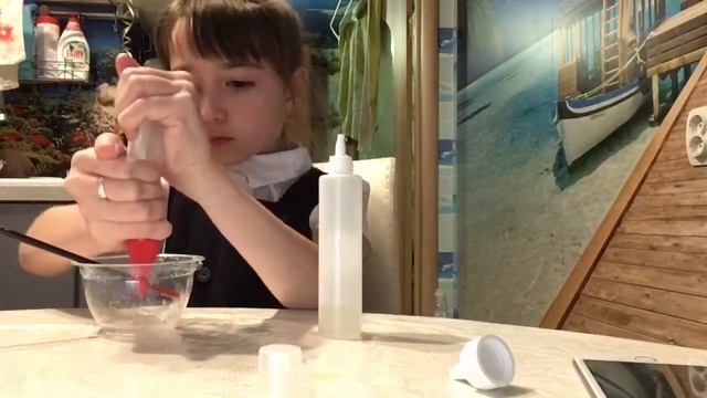 Лизун из клея БЕЗ ТЕТРАБОРАТА НАТРИЯ/ РЕЦЕПТ РАБОЧИЙ смотреть онлайн