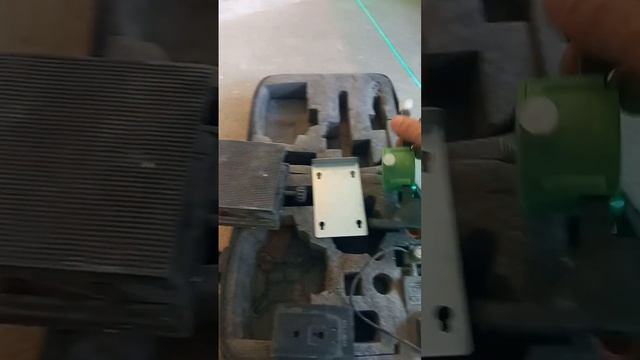 Лазерный уровень 4D 16 лучей смотреть онлайн