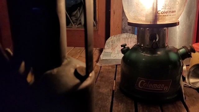 Coleman 241K Lantern and WW2 Hurlock Stove смотреть онлайн