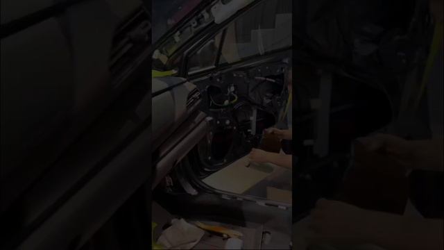 В работе Subaru WRX новый автомобиль #universal #автозвук #ильдаравтозвук смотреть онлайн