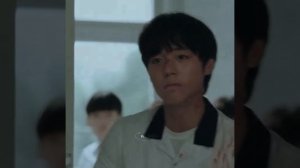 название: слабый герой