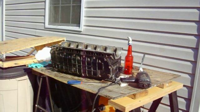 HONING A CYLINDER - Mercury 1150 Inline 6 Outboard смотреть онлайн