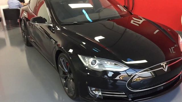 First Tesla Model S P90DL!!! (Ludicrous Mode) смотреть онлайн