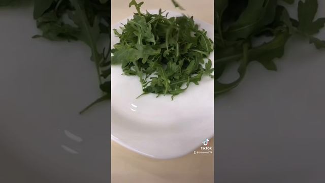 Egg on the water.Cooking scrambled eggs in water without oil is not only healthy, but also deliciou смотреть онлайн