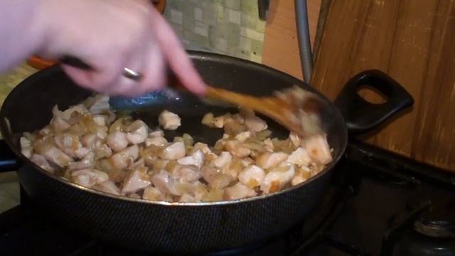 Курица в дранике / Chicken in a potato pancake смотреть онлайн