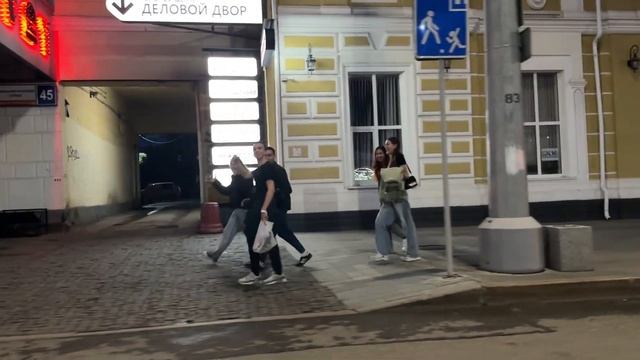 РЕАКЦИИ НА АВТОЗВУК ПО ГОРОДУ УФА. ДЕВУШКА СНИМАЕТ РЕАКЦИИ. ВАЗ 2109. ГРОМКИЙ ФРОНТ смотреть онлайн