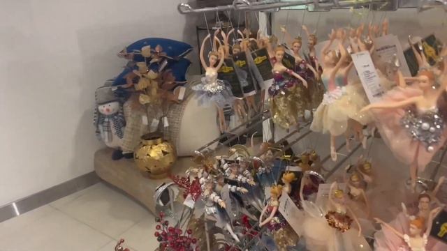 Петербург Предновогодний Включили иллюминацию На троллейбусе по Невскому Где купить балерин для елки смотреть онлайн