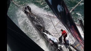 На парусной яхте в шторм в Атлантике