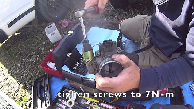 Cleaning the Throttle Body and IAC valve Replacement(2001 jeep cherokee 4.0L) смотреть онлайн