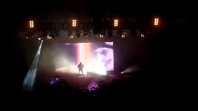 Empire of the Sun Live Walking on a Dream 2016 смотреть онлайн