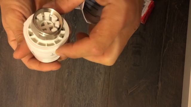 Vanne thermostatique pour radiateur, comment monter le thermostat, tête thermostatique sur le radi смотреть онлайн