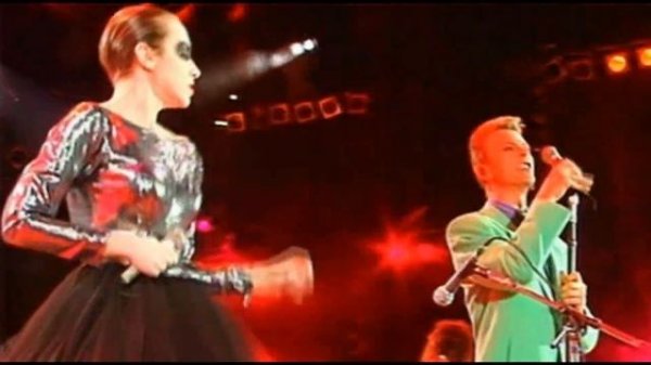 Queen & David Bowie & Annie Lennox  - Under Pressure HD