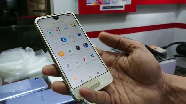Sharp Aquos R Compact | Cheapest Smart Gaming Phone | Public Demand Phones | online Classis смотреть онлайн