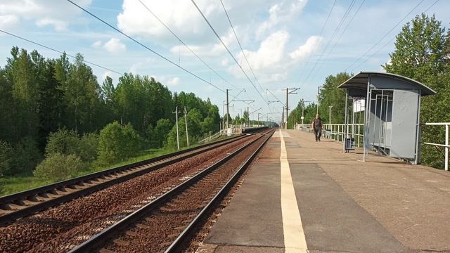 Движение на Варшавском ходу в предверии лета. Часть 1 смотреть онлайн