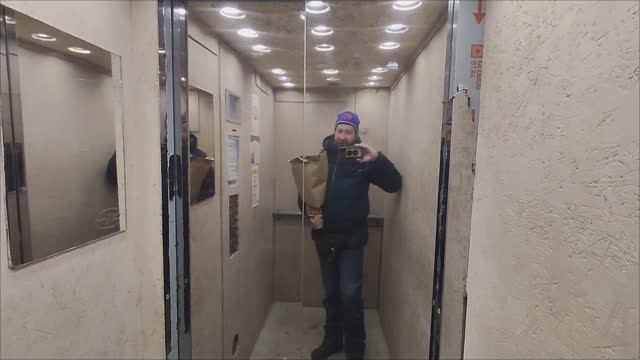 ЯНДЕКС ДОСТАВКА - СНЕГ - КЭФЫ - КУРЬЕР ДОВОЛЕН смотреть онлайн