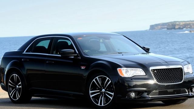 Chrysler 300C SRT-8 смотреть онлайн