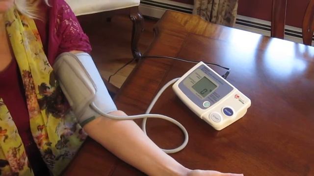 Omron Automatic Blood Pressure Monitor смотреть онлайн