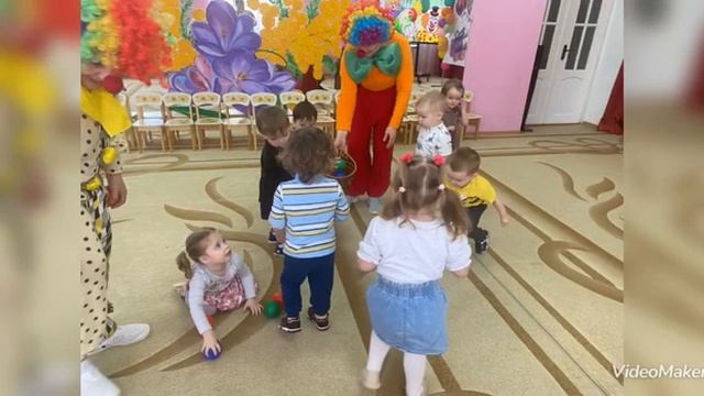 «День смеха» в группе «Карапузики».Воспитатели: С. И. Шавлова и Л. А. Шушура смотреть онлайн
