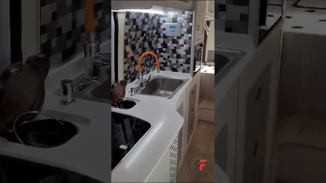 Motor Home Carrozados RF Mercedes Sprinter Neuquen смотреть онлайн
