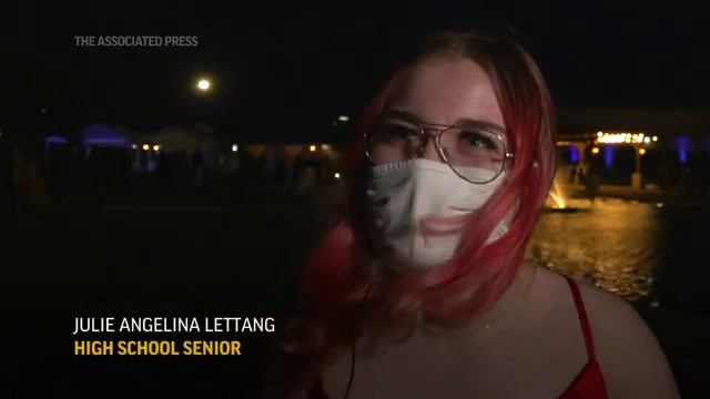 Students hold private prom amid pandemic смотреть онлайн