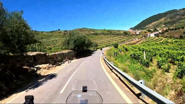VIAGEM DE MOTO AOS VINHEDOS DO DOURO-PORTUGAL смотреть онлайн
