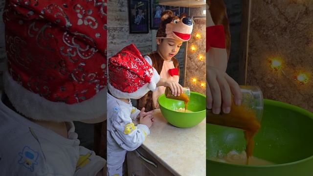 Простой влажный пирог из джема.