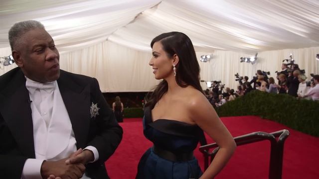 Kim Kardashian and Kanye West at the Met Gala 2014 - The Dresses of Charles James - Vogue смотреть онлайн