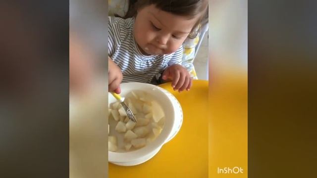 Самостоятельная еда вилкой смотреть онлайн