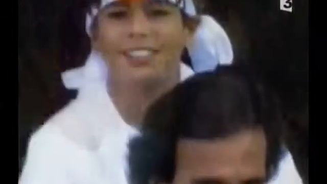Julio Iglesias 33 años смотреть онлайн