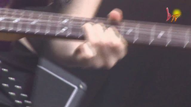 Girlschool - Emergency - live BYH Festival 2007 HD Version - b-light.tv смотреть онлайн