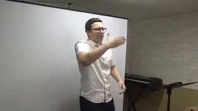 Песня: "Хвалите Бога небес" смотреть онлайн