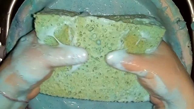 ASMR 💖💙/Paste/ #asmrvideo #mushysoap #dishsoap #spongesqueeze #rinsing/#мыло #губка #полоскание