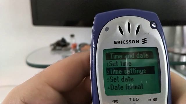 Vintage Ericsson T65 mobile phone menu browse, ringtones, wallpapers, games смотреть онлайн