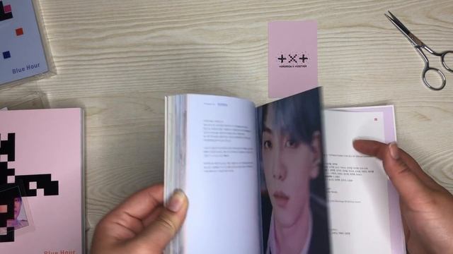 TXT minisode 1: Blue Hour Set Unboxing смотреть онлайн