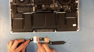 MacBook Pro Retina выключается от перегрева: чистка и замена термопасты