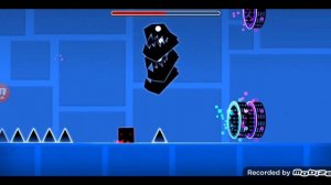 смотрим старые уровни в geometry dash