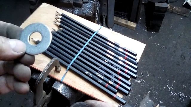 A Blacksmith's Dictionary , Identifying Lead alloys , Tin Zinc Pewter , Babbit Bismuth , Pot metal смотреть онлайн