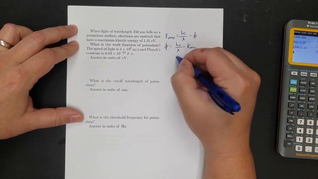 Photoelectric Effect Problem Solving (Max KE, threshold frequency, cutoff wavelength, E of photon) смотреть онлайн