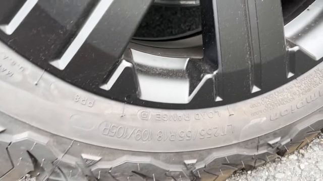 新型デリカD5極秘タイヤサイズのライズブラックエディションワイルド仕様がかっこよすぎた！ смотреть онлайн