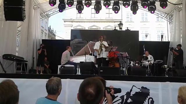 Alfa Jazz Fest-2017. Caryl Baker Quartet & Chico Freeman. Пьеса №1 смотреть онлайн