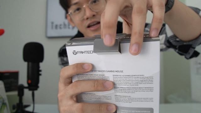 Fantech CRYTO VX7 RGB Unboxing & Review смотреть онлайн